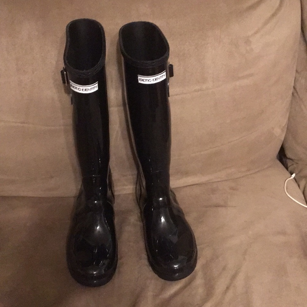 Rain boots